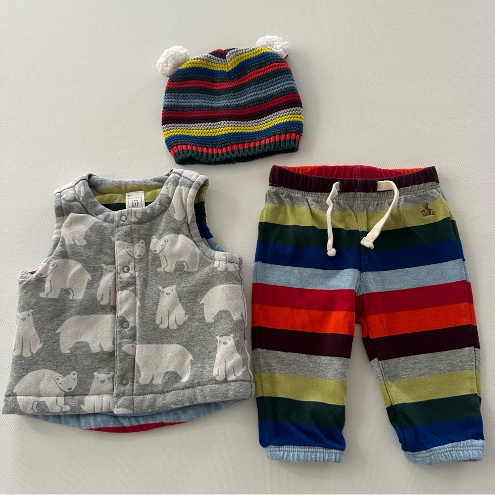Gap 3-6 Months Baby Boy Polar Bear Reversible Vest Pants Hat Set Outfit